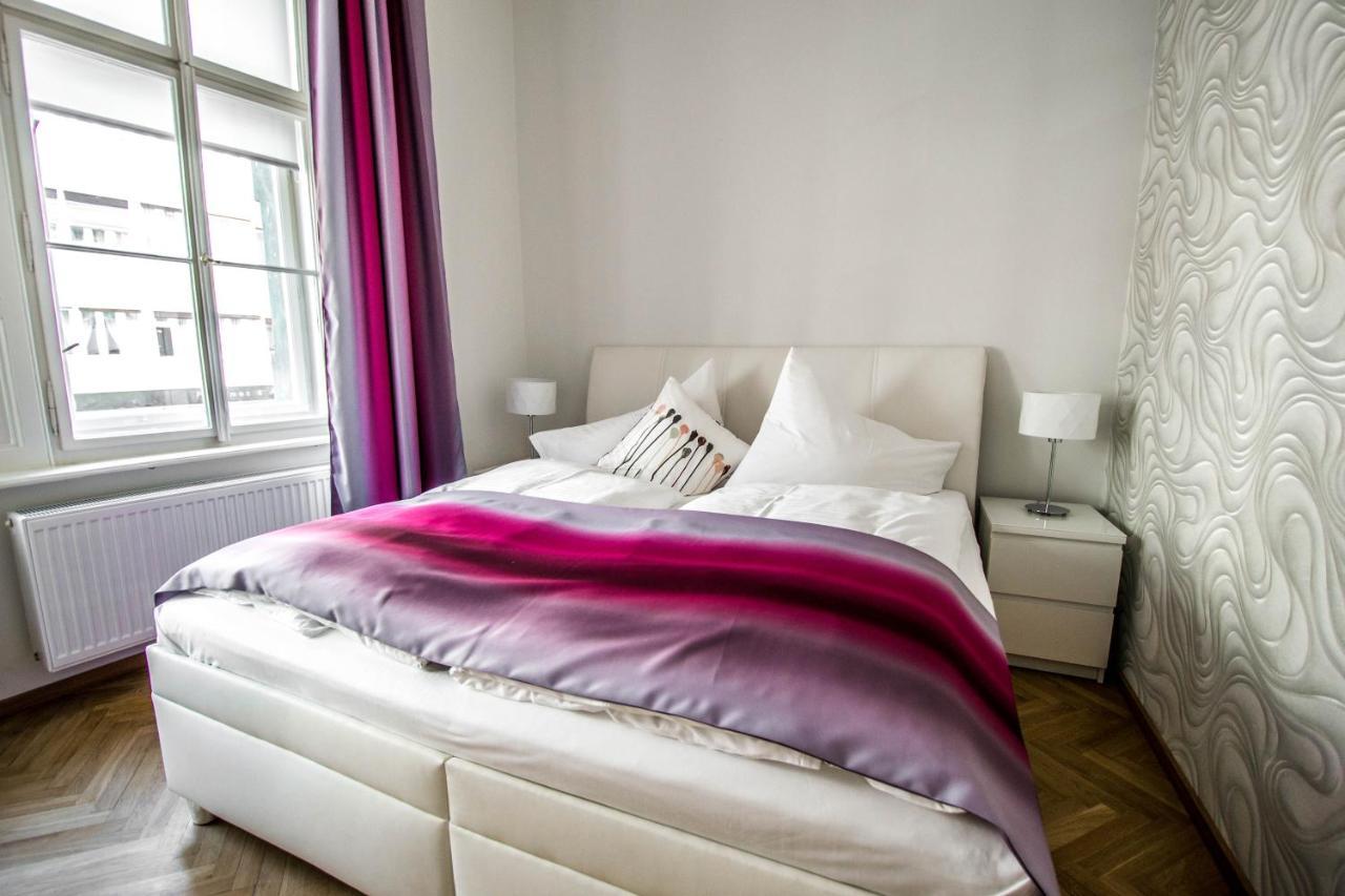 Apartment Jacuzzi By Ruterra Prague